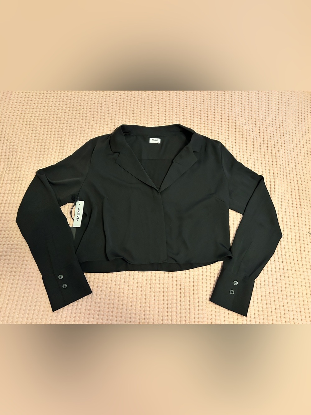 NWT Aritzia Talula Black Cropped Button-Front Blouse